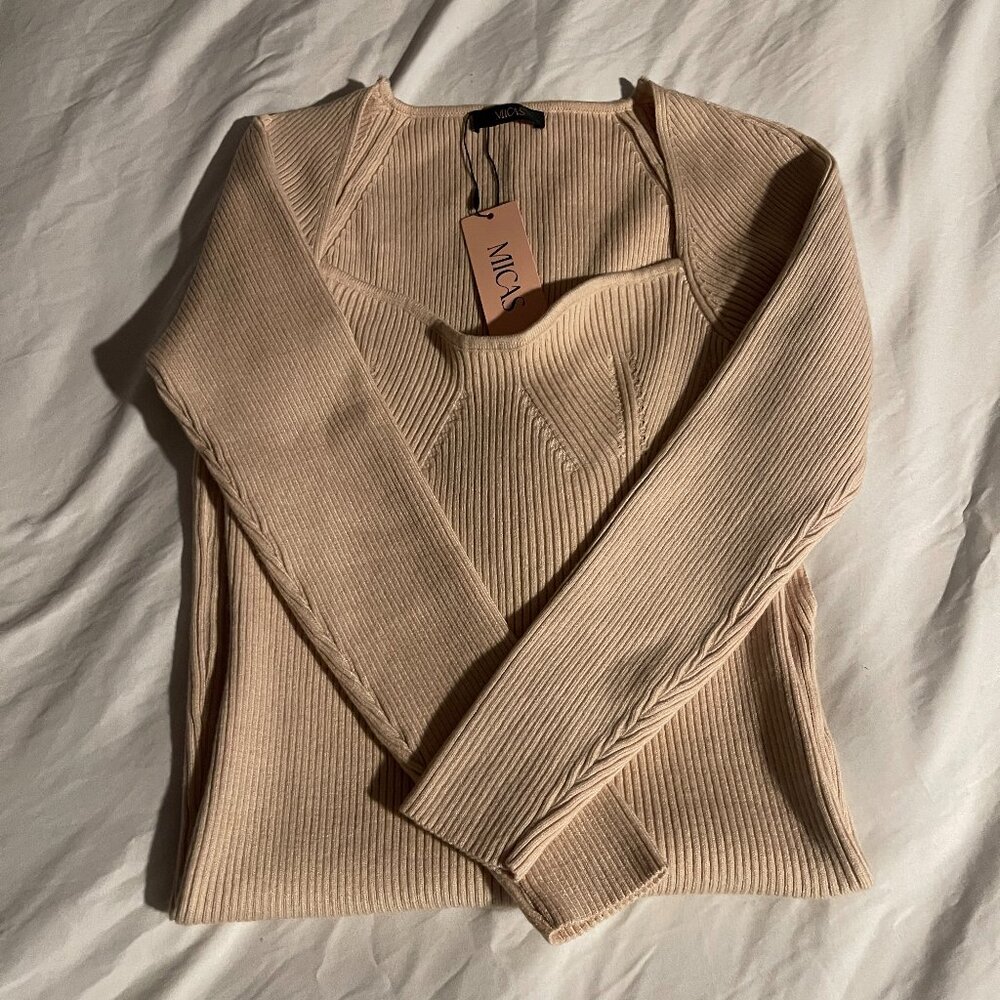 Micas Tan Sweater Midi Dress with Sweetheart Neckline & Side Slit – Small